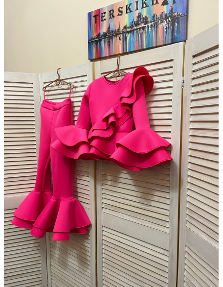 Hot pink neoprene/ scuba girls suit with top and pants with ruffles/ Girls casual outfit/ Interview outfit/ Custom pageant suit